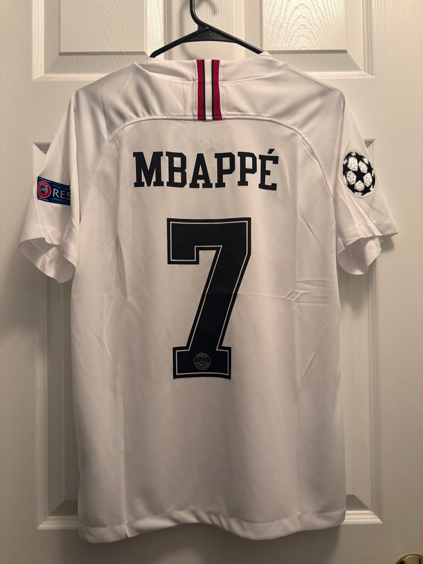 PSG 18/19 Away Retro (Mbappe #7)