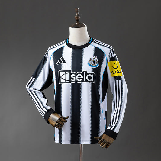 Newcastle United 25/26 Home Long Sleeve Fan Version