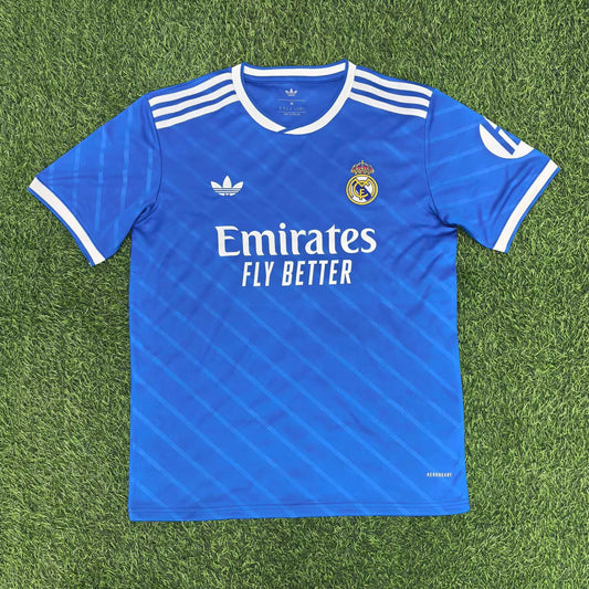 Real Madrid 25/26 Third fan version
