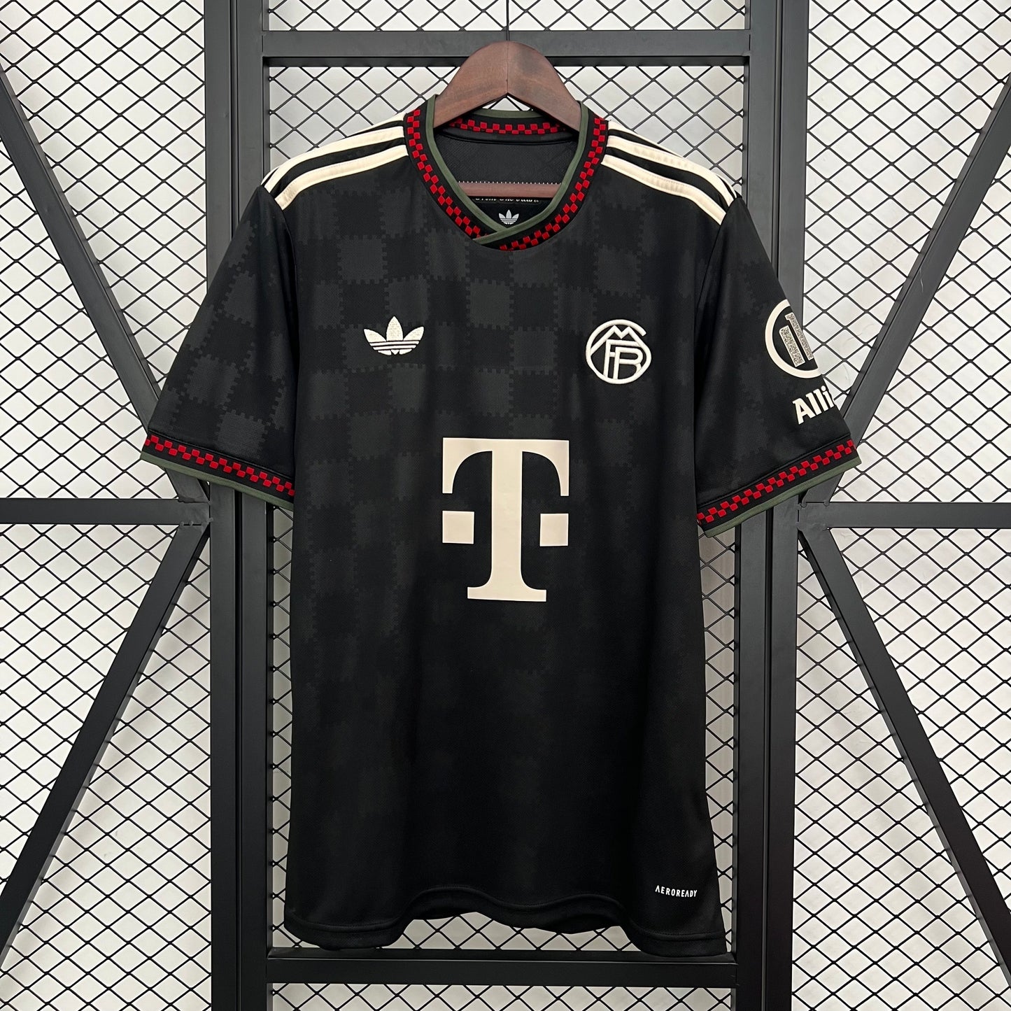 FC Bayern Munich 25/26 Third Fan Version
